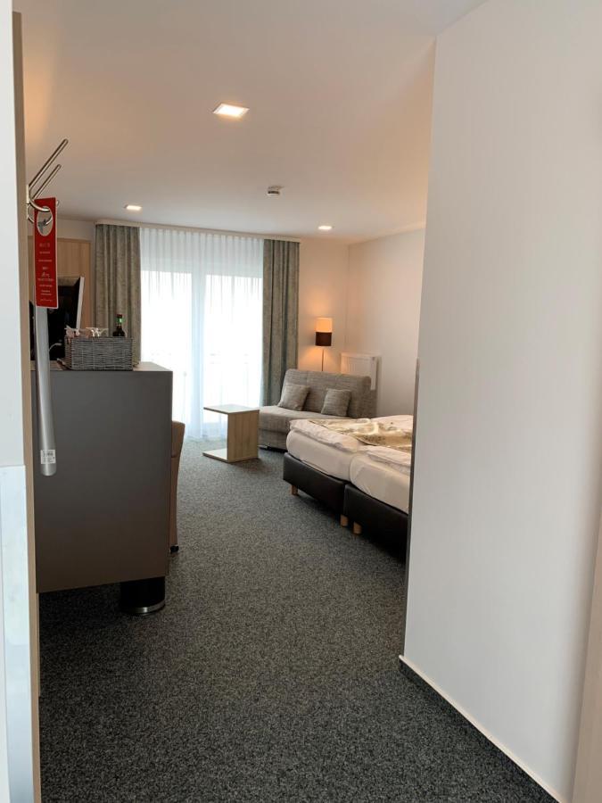 Stadthotel Geis 바트노이슈타트안더살레 외부 사진