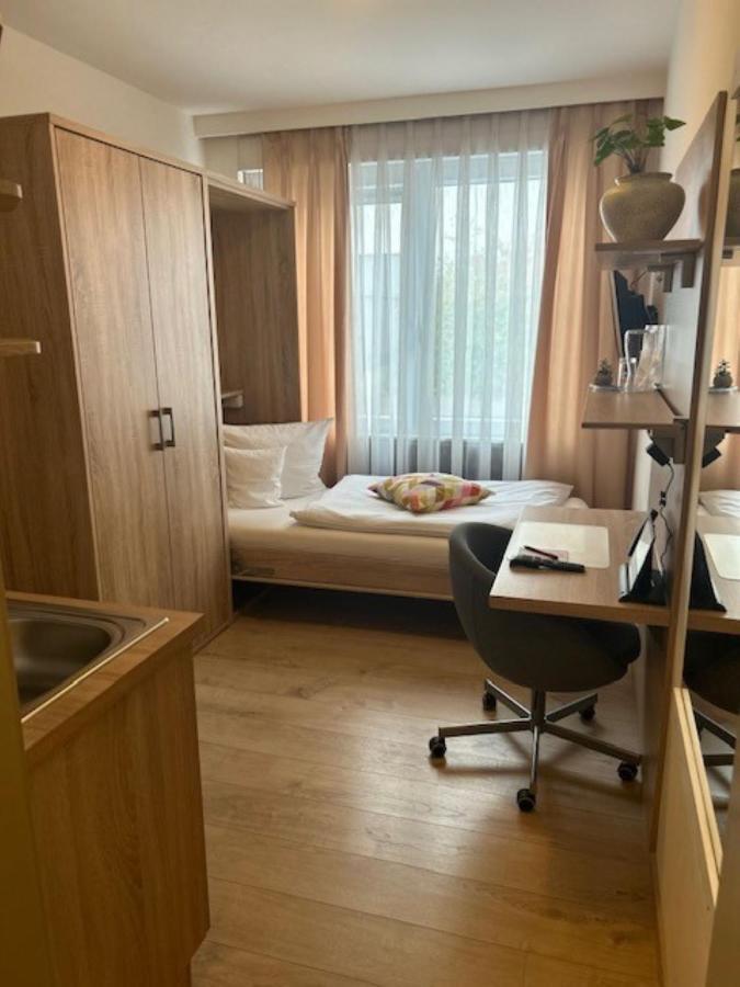 Stadthotel Geis 바트노이슈타트안더살레 외부 사진