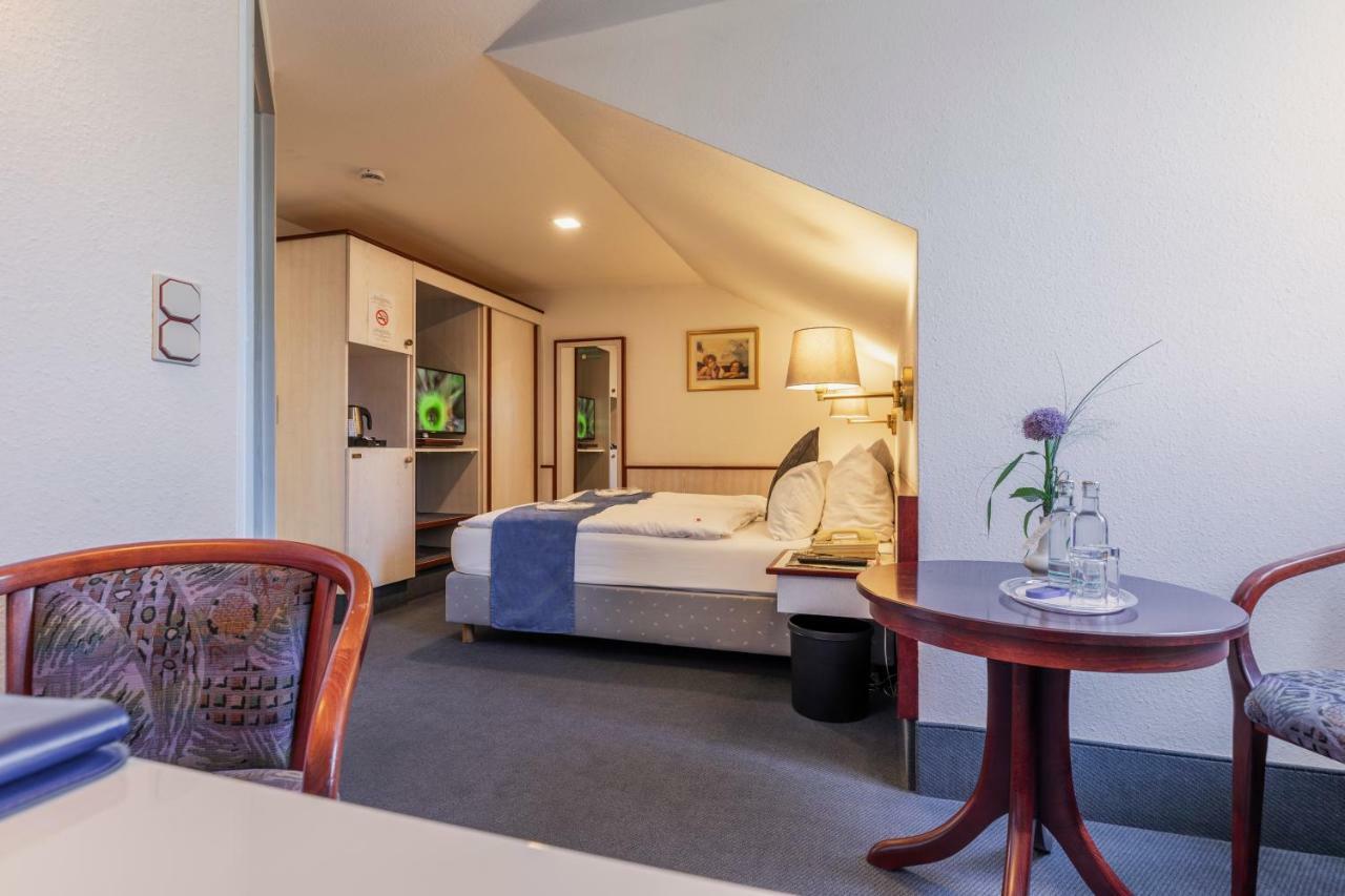 Stadthotel Geis 바트노이슈타트안더살레 외부 사진