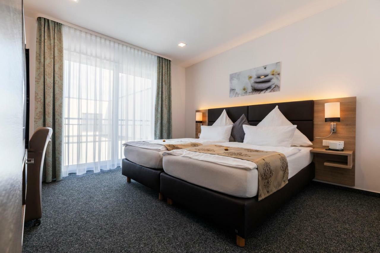 Stadthotel Geis 바트노이슈타트안더살레 외부 사진