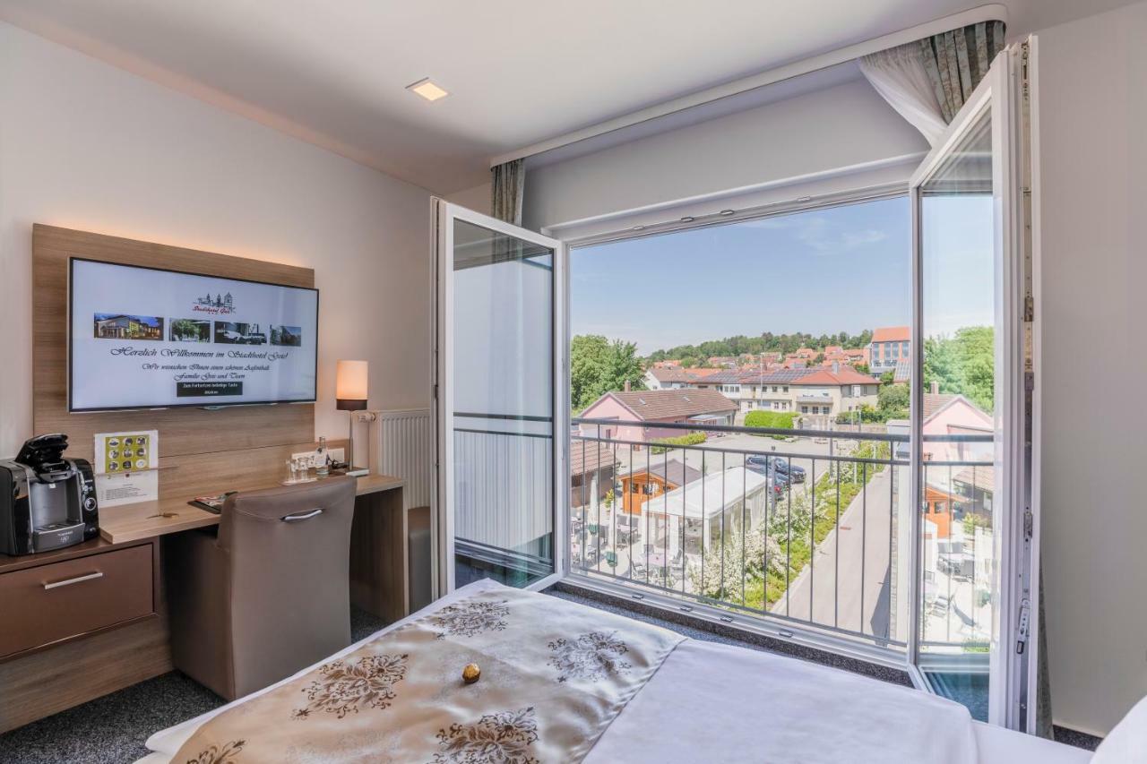 Stadthotel Geis 바트노이슈타트안더살레 외부 사진