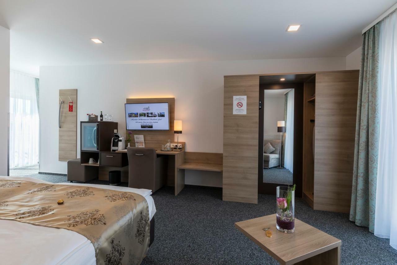 Stadthotel Geis 바트노이슈타트안더살레 외부 사진