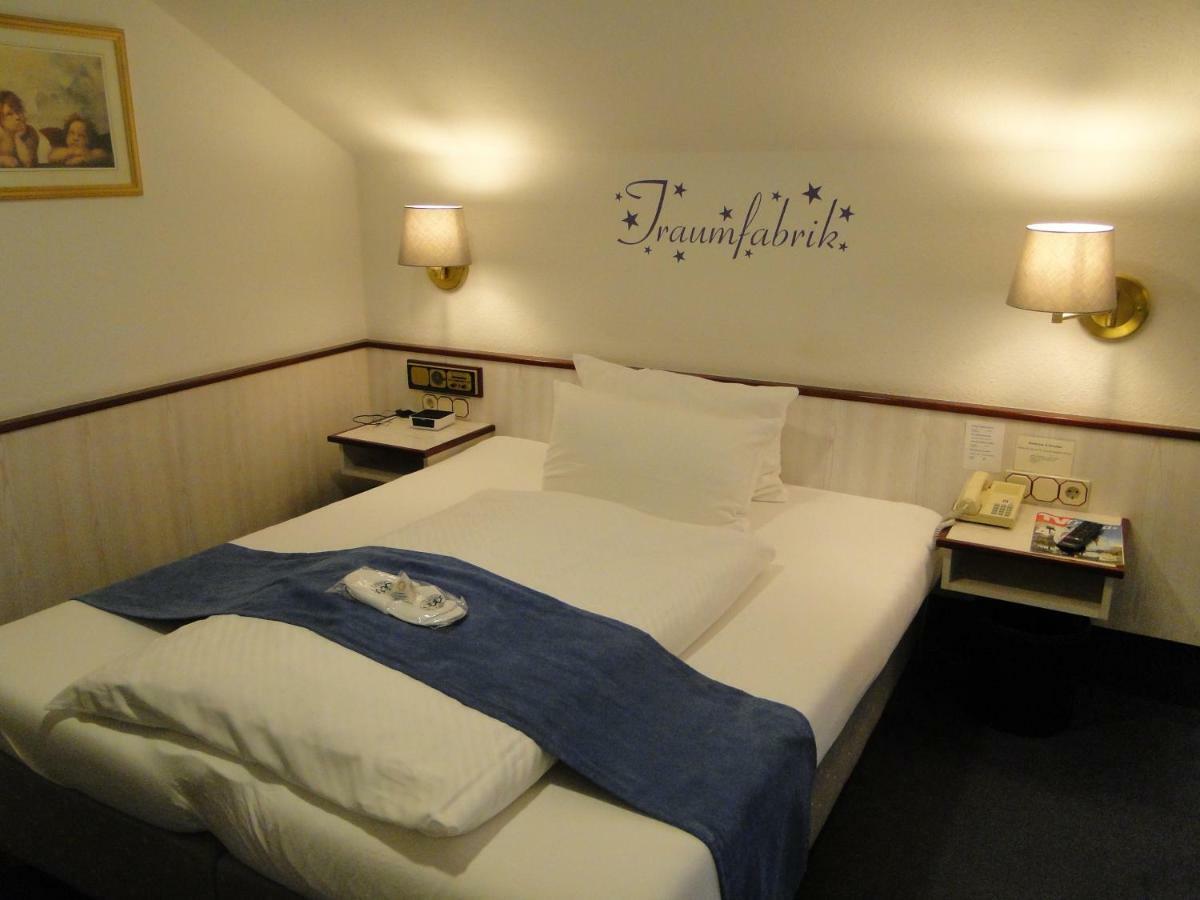 Stadthotel Geis 바트노이슈타트안더살레 외부 사진